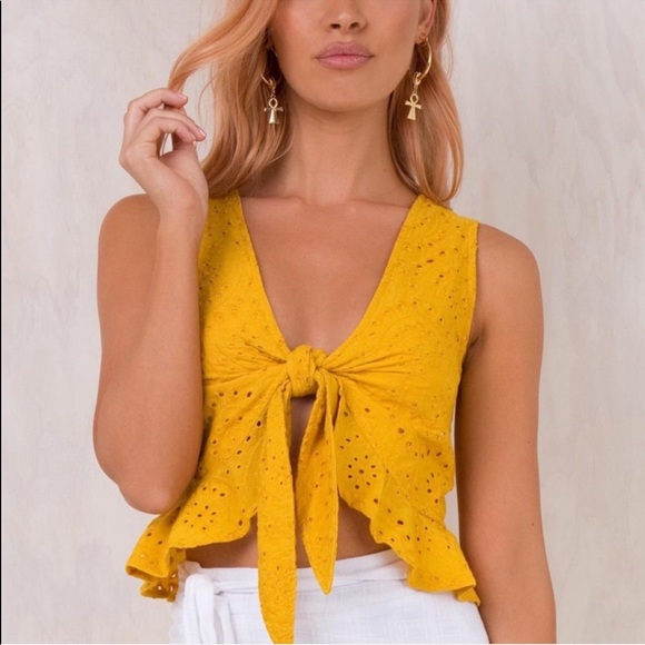 Princess Polly Tops - Princess Polly tie front yellow cropped top